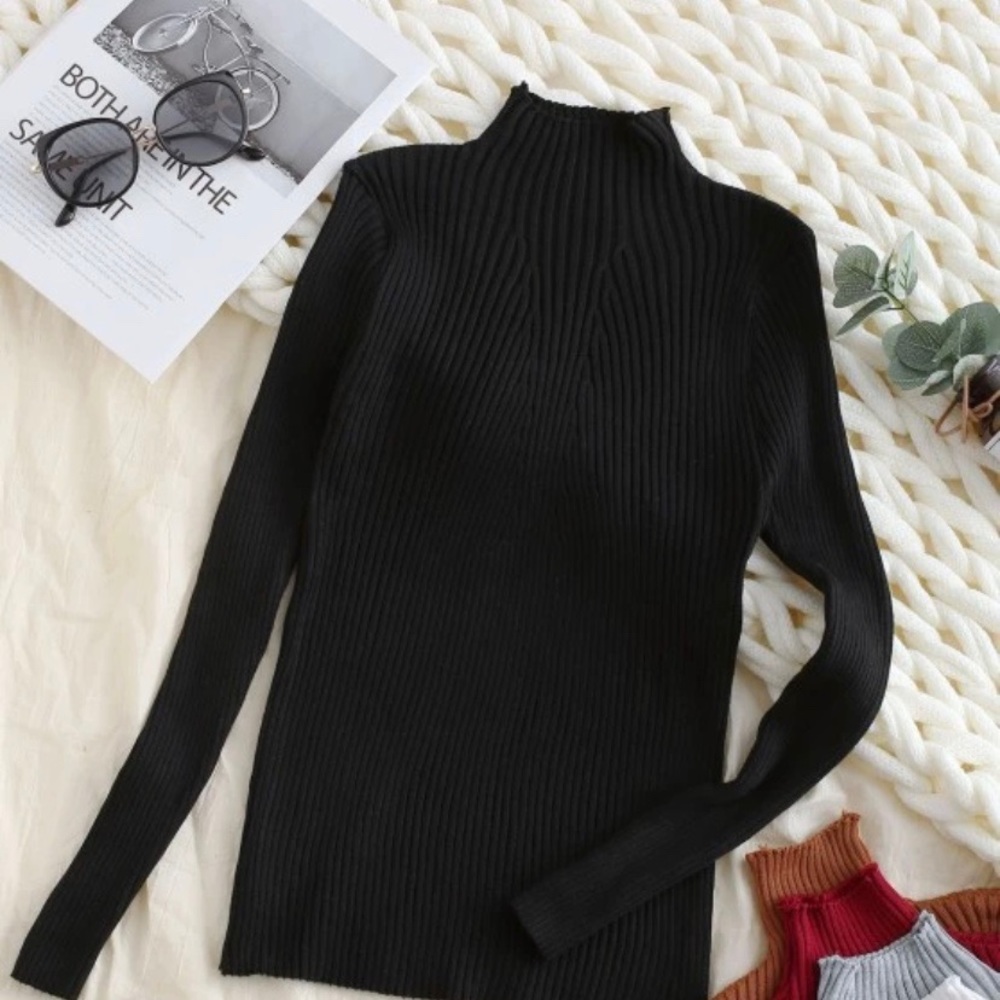 Pullover Mock Neck Plain Slim Sweater